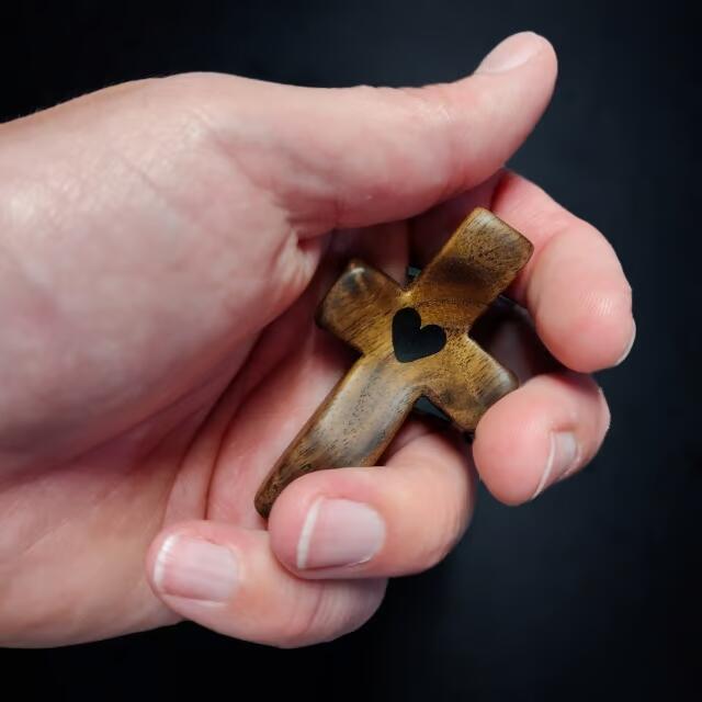 🔥Last Day 60% OFF ✝️Cilifer®100% Handmade Wooden Cross My Heart ✝️M2