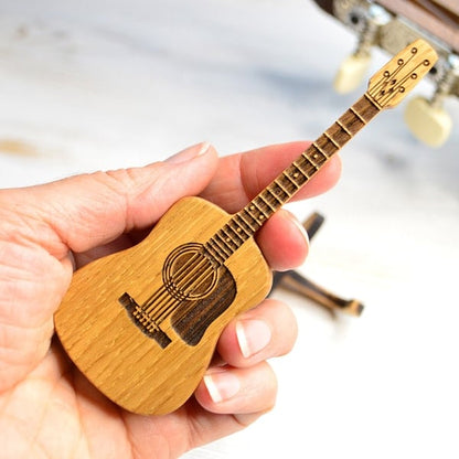 🎁Mini Cute Edition Wooden Guitar Plectrum Case🎸 M1