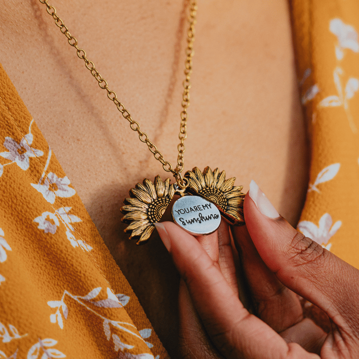 CZTICLE®🔥🌞You Are My Sunshine Sunflower Necklace🌻(Double-sided engraving)